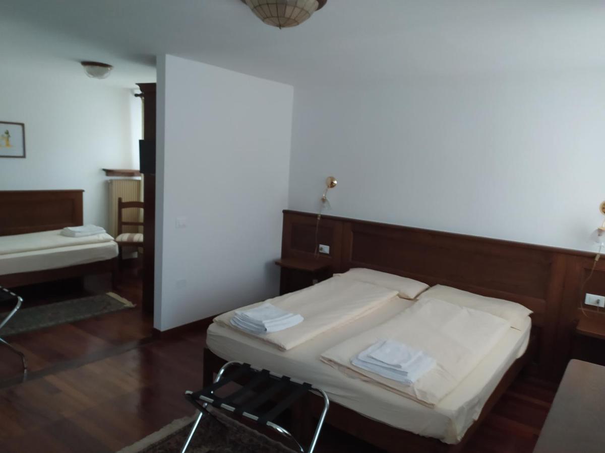 Locanda Aurora-Garni Ασιάγκο Δωμάτιο φωτογραφία